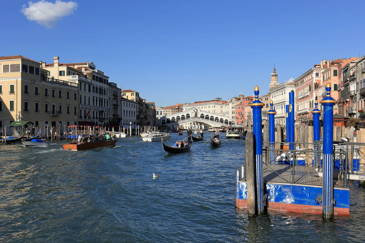Rialto Bridge 3