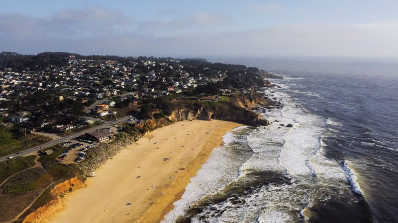 Half Moon Bay Airport