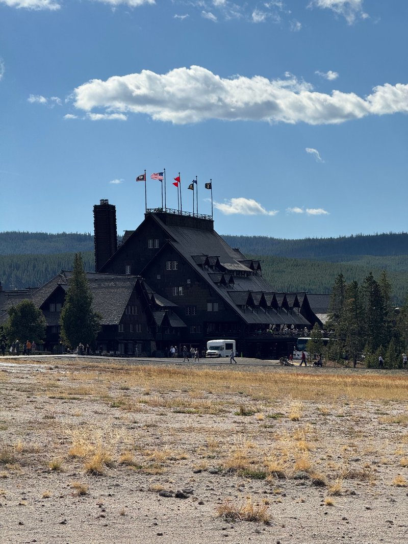 Old Faithful Inn